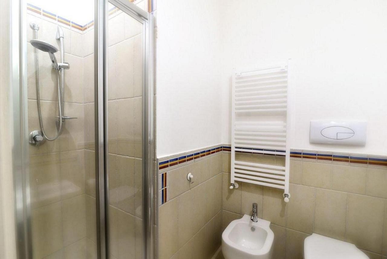 Santi E Saraceni Rooms Salerno Exterior foto