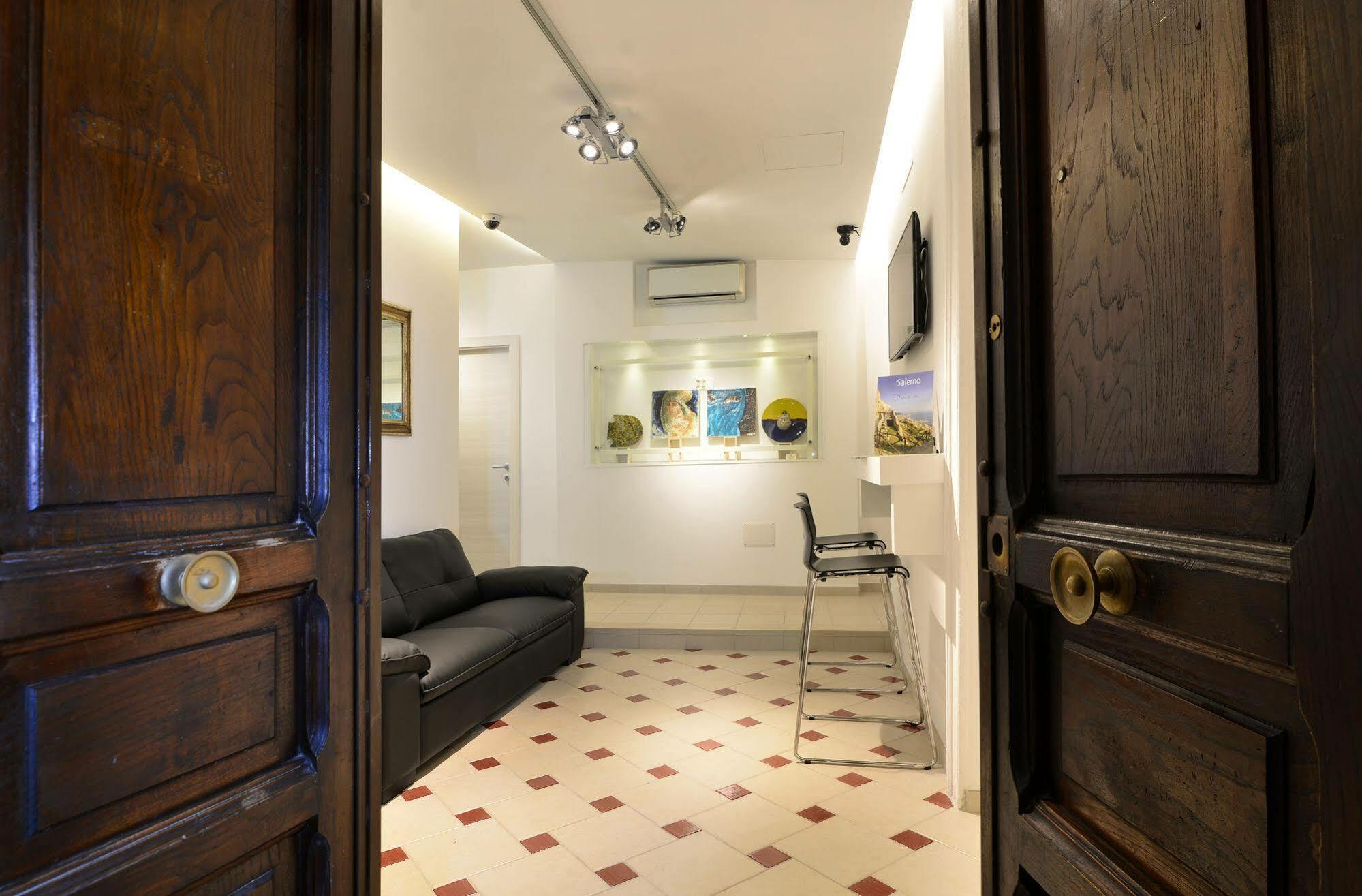 Santi E Saraceni Rooms Salerno Exterior foto